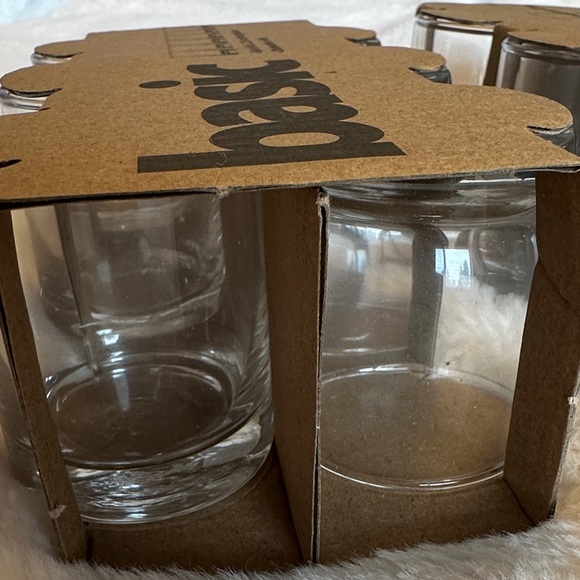 NWT! Basic Shot Glass Set - Picture 4 of 7